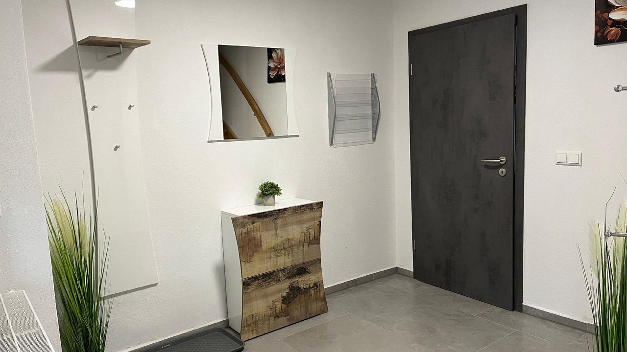 EINGANGSBEREICH EINGANGSBEREICH